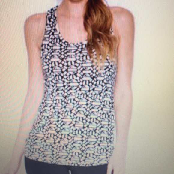 Luck Brand Jeans Sleeveless Scoop-Neck Printed Top - Picture 3 of 4